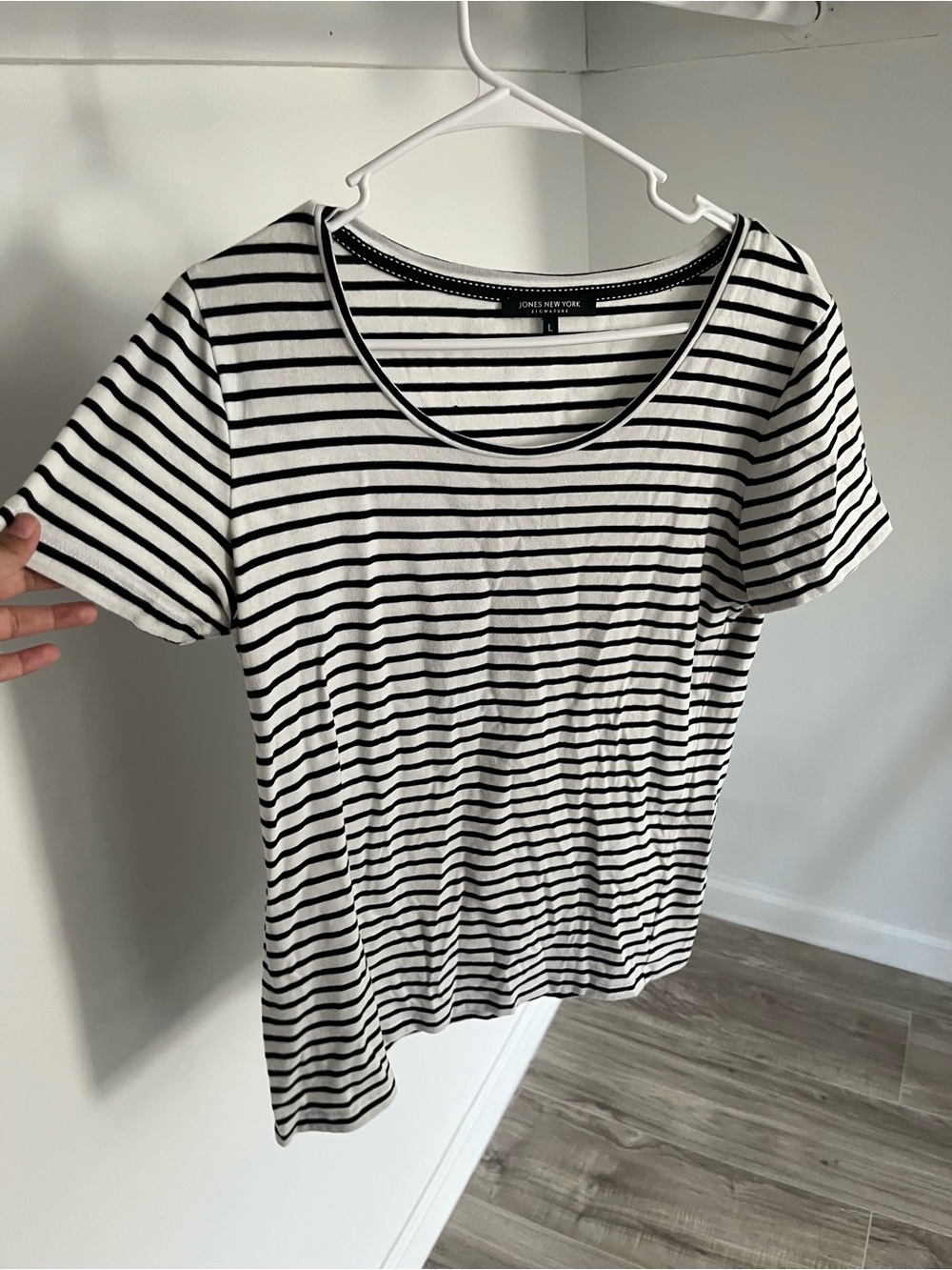 Jones New York Black and White Striped Scoop Neck Tee